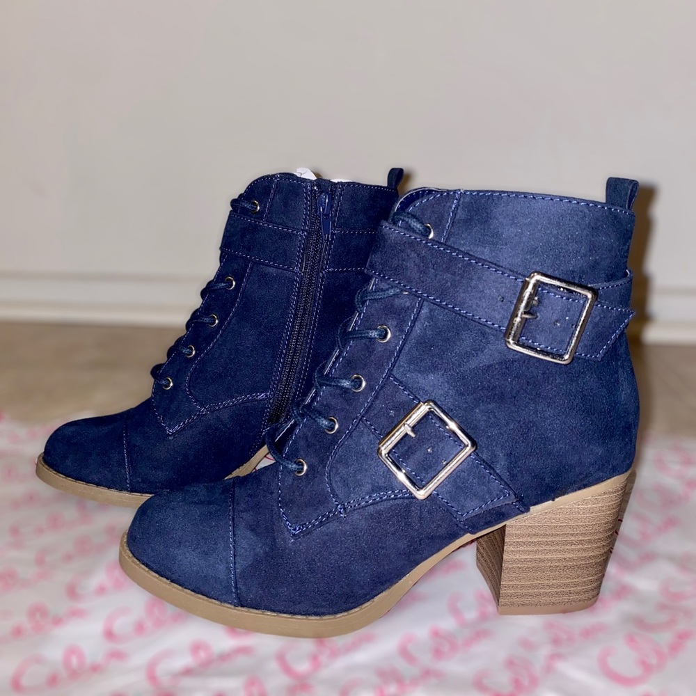 *NEW* blue suede booties 💙👢